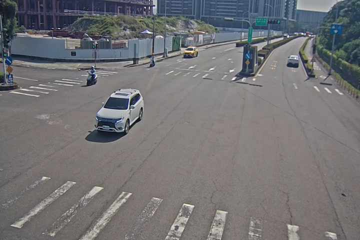 高鐵路/高鐵三路 (右側車流往高鐵二路)