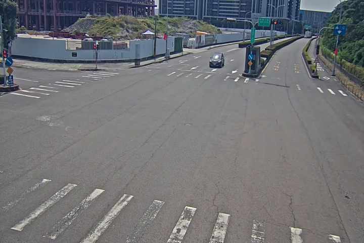 高鐵路/高鐵三路 (右側車流往高鐵二路)