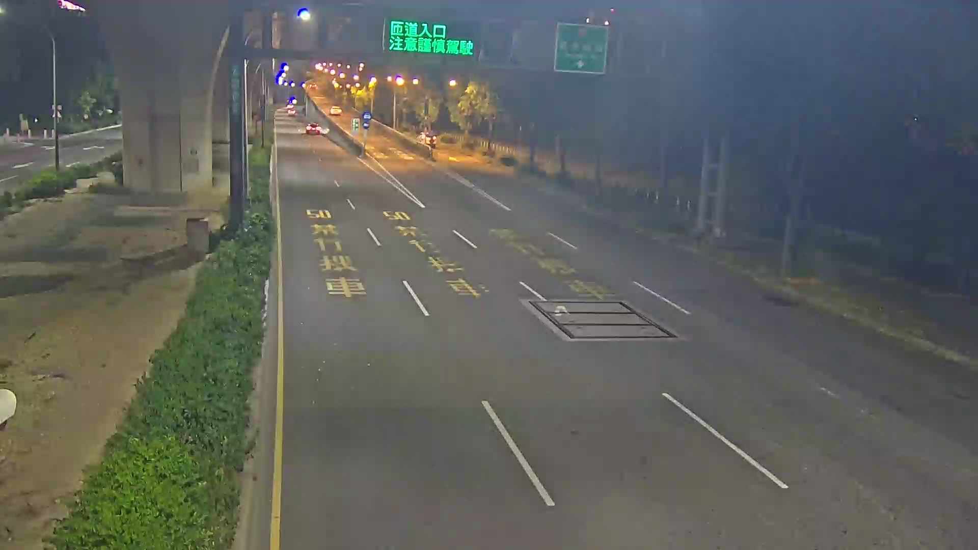 環中東路/旱溪街(右側車流往大里區)