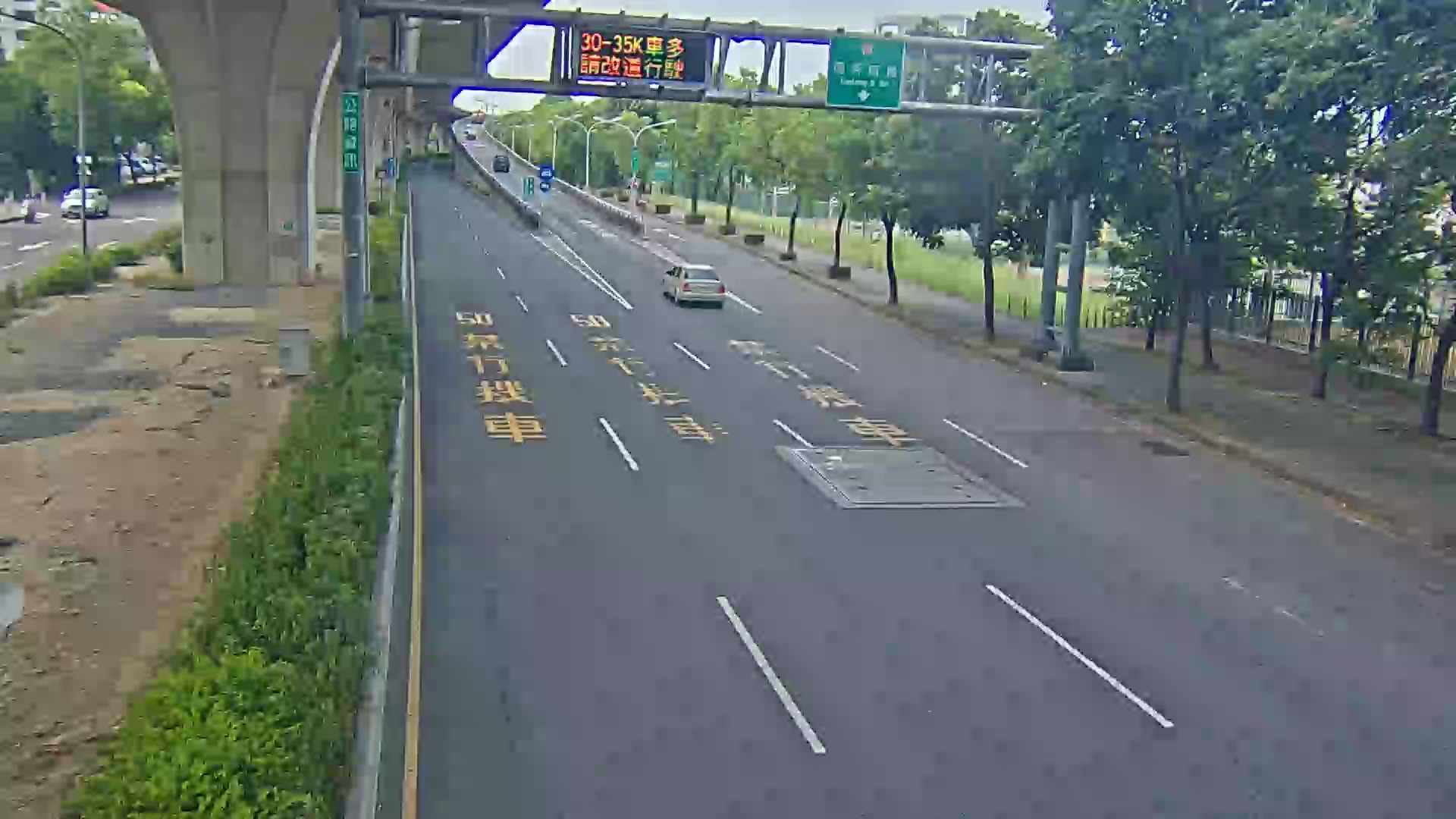環中東路/旱溪街(右側車流往大里區)