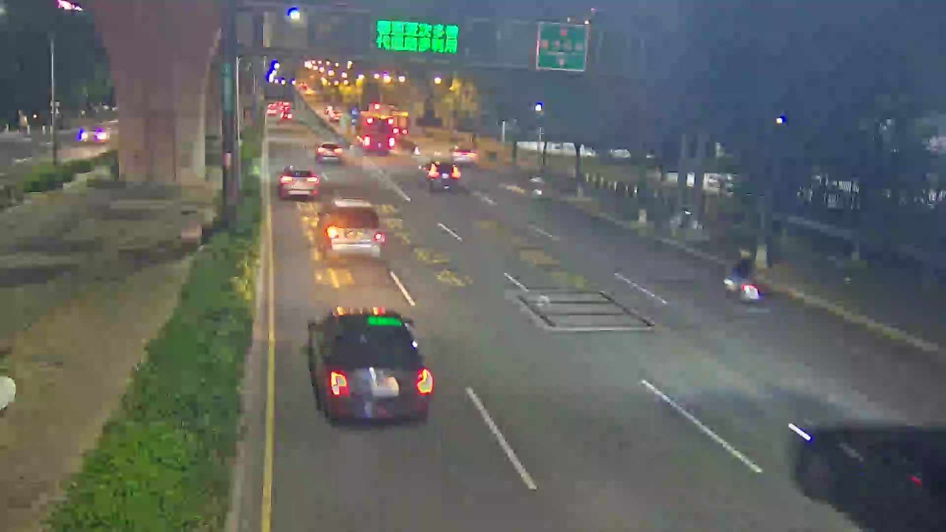 環中東路/旱溪街(右側車流往大里區)
