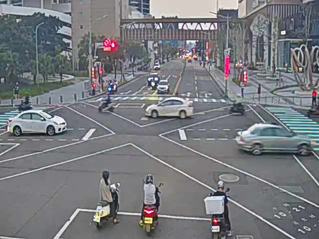 崇德十九路/崇德路三段(右側車流往四平路)Chongde 19th Rd/Chongde Rd (Right side Traffic flow to Siping Rd )