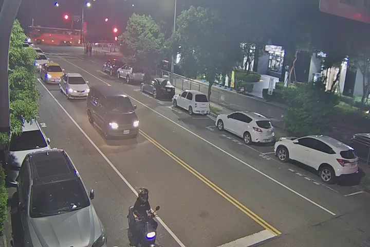 四平路/四平路568巷(右側車流往環中路) Siping Rd./Ln. 568