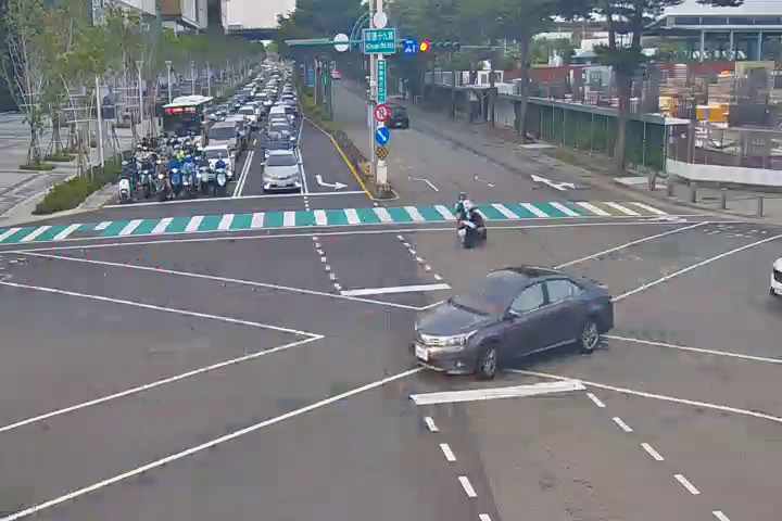 台中市道路 [06182]崇德路三段/崇德十九路(右側車流往環中路)Chongde Rd/Chongde 19th Rd (Right side Traffic flow to Huanzhong Rd ) 距離333公尺