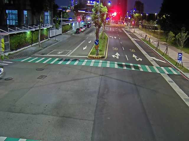 經貿路/經貿十街(右側車流往河南路)