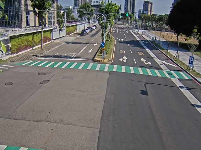 經貿路/經貿十街(右側車流往河南路)