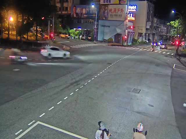 東山路/松竹路(右側車流往大坑)