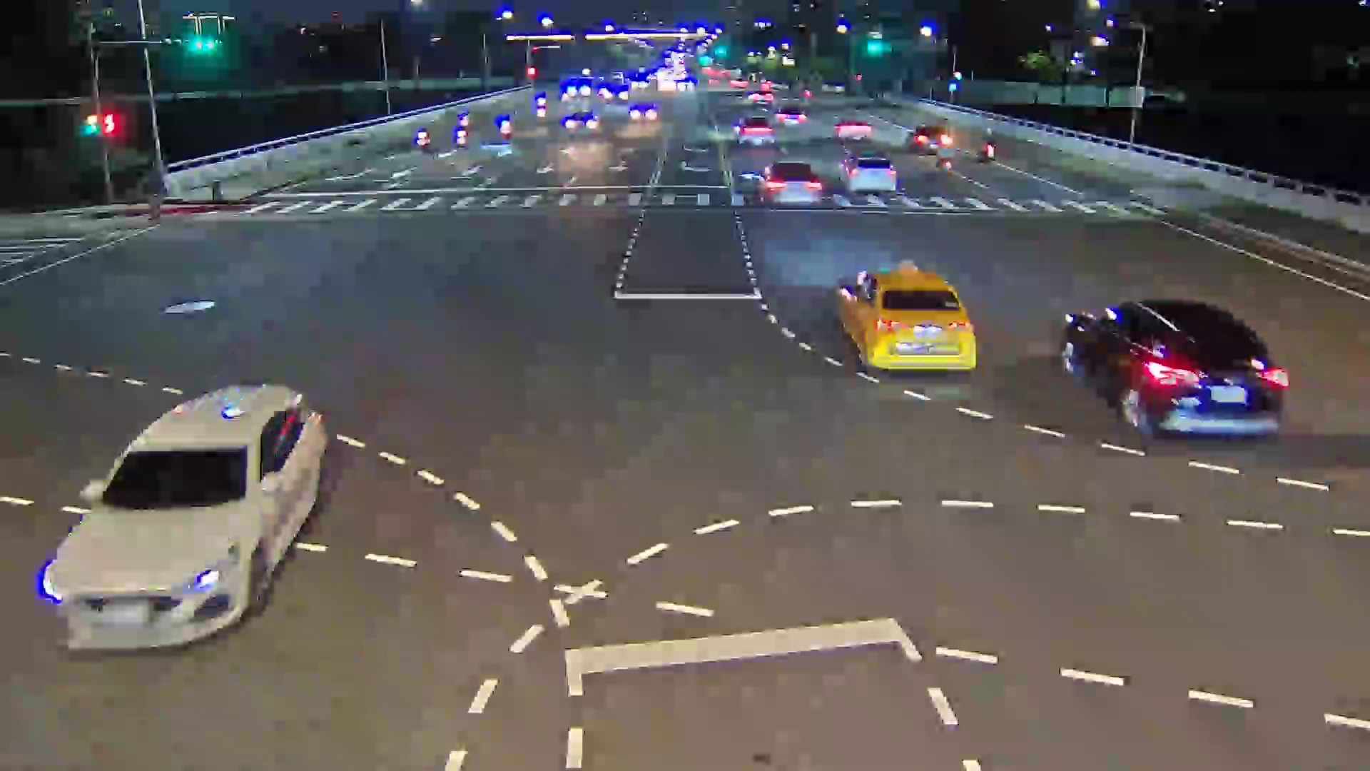太原路/旱溪東路(右側車流往北屯路)