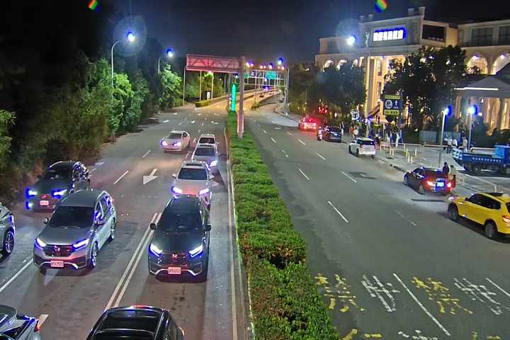 高鐵路/高鐵五路(右側車流往台74)