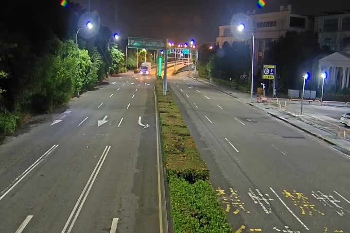 高鐵路/高鐵五路(右側車流往台74)
