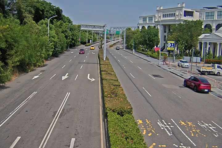 高鐵路/高鐵五路(右側車流往台74)